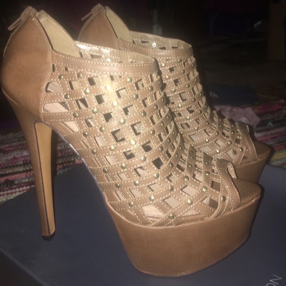 H by Halston tan heels